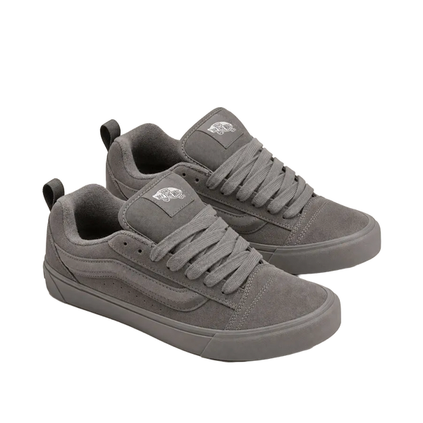Tennis Knu Skool para hombre color gris