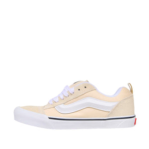 Tennis Knu Skool unisex color crema y blanco